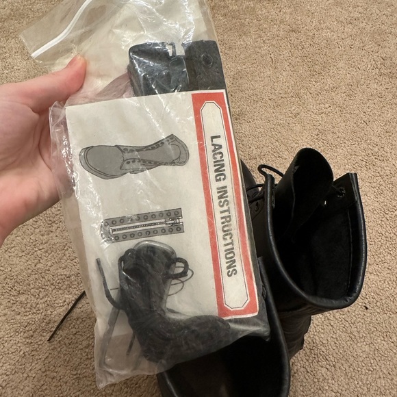 Red Wing Steel Toe Boots Black Leather - Picture 4 of 5